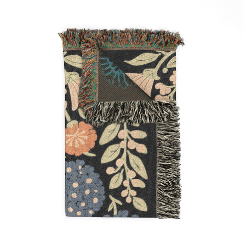 Dragonfly Woven Throw Blanket - Vintage Style Entomology Art Wall Tapestry for Dark Academia Decor