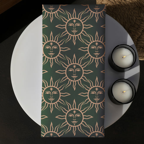 Elegant forest green cloth napkins featuring a golden sun motif, crafted from durable polyester in a set of four, perfect for refined dining.